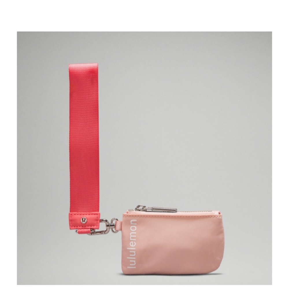 ❣️SOLD❣️ NEW Lululemon Dual Pouch Wristlet Pink Mist/Raspberry Cream/White - Picture 7 of 9